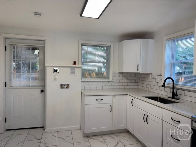 239 Jenks Street, Savannah, GA 31415