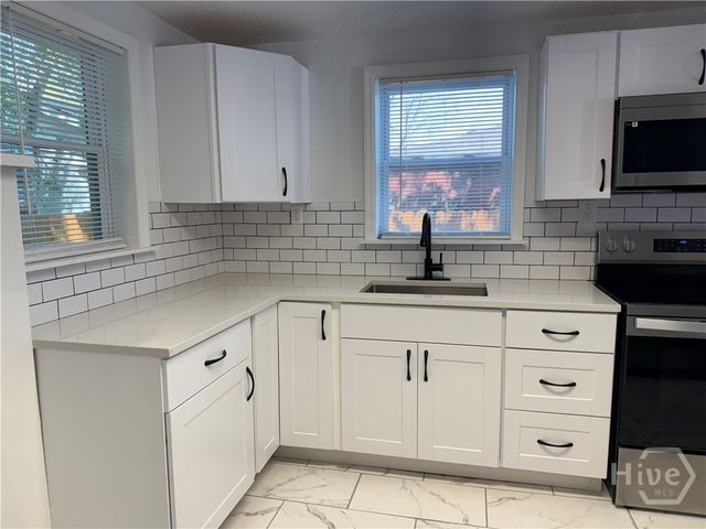 239 Jenks Street, Savannah, GA 31415