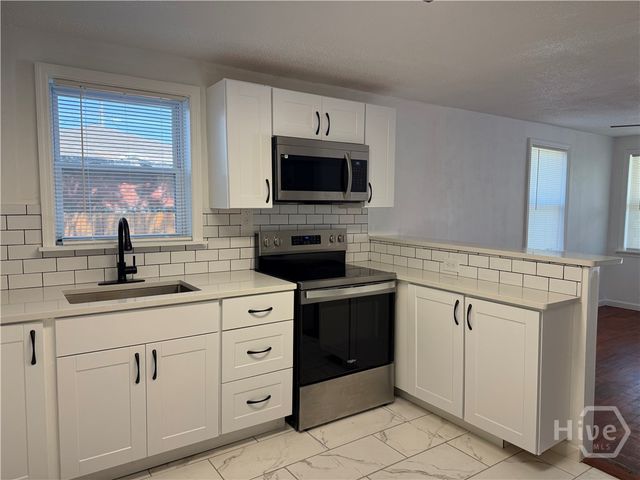 239 Jenks Street, Savannah, GA 31415