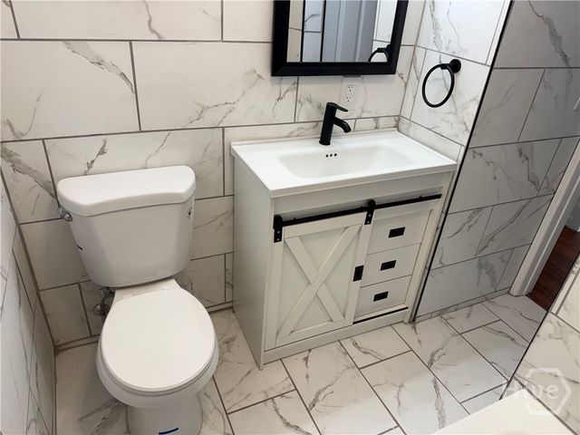 239 Jenks Street, Savannah, GA 31415