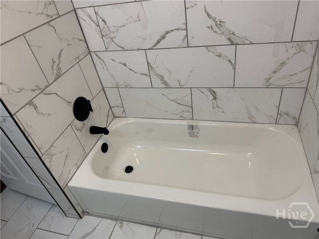 239 Jenks Street, Savannah, GA 31415