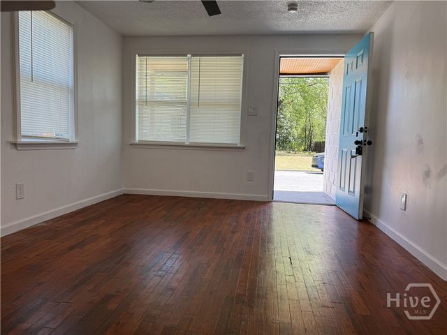 239 Jenks Street, Savannah, GA 31415