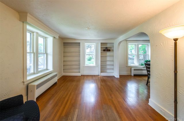 46 N Parsonage Street, Rhinebeck, NY 12572