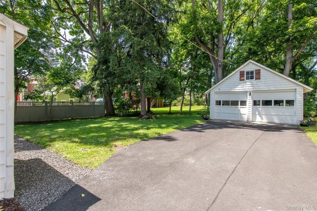 46 N Parsonage Street, Rhinebeck, NY 12572