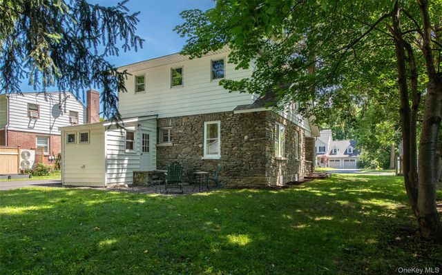 46 N Parsonage Street, Rhinebeck, NY 12572