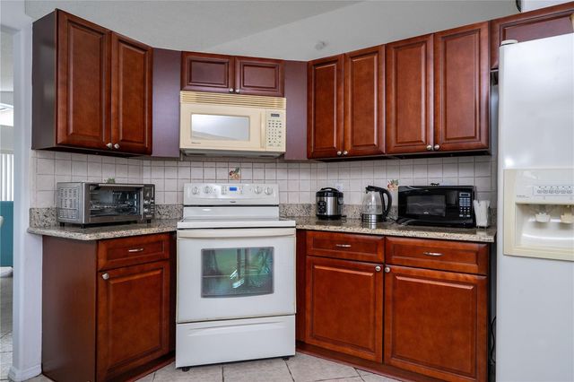 3219 BREWSTER DRIVE, Kissimmee, FL 34743