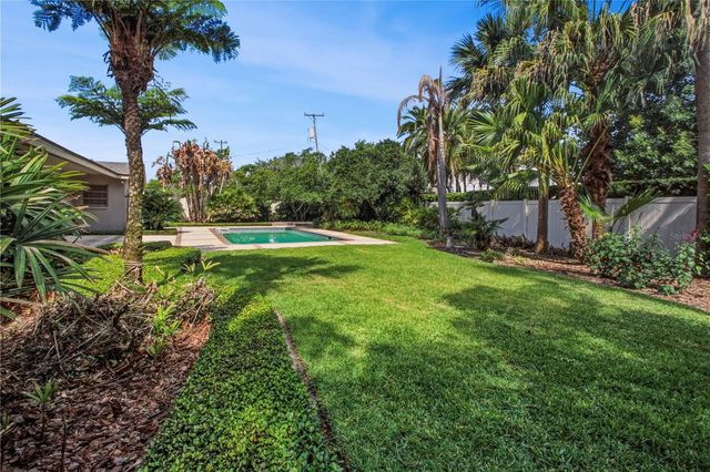 2019 SIESTA LANE, Orlando, FL 32804