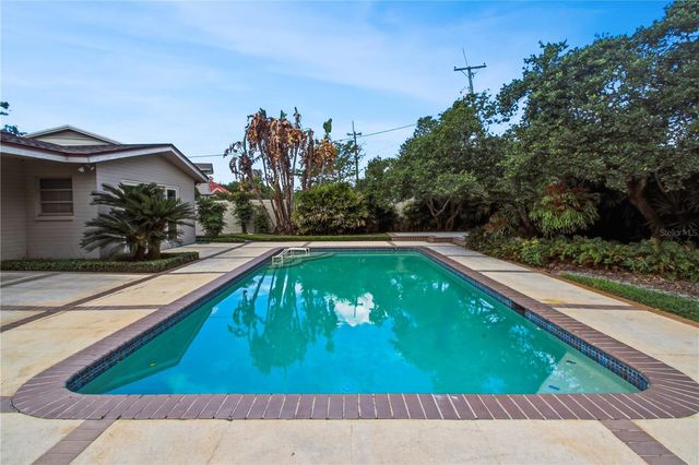 2019 SIESTA LANE, Orlando, FL 32804