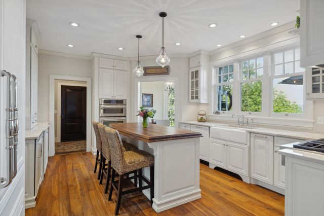 1924 Norway Pine Road, East Gull Lake, MN 56401