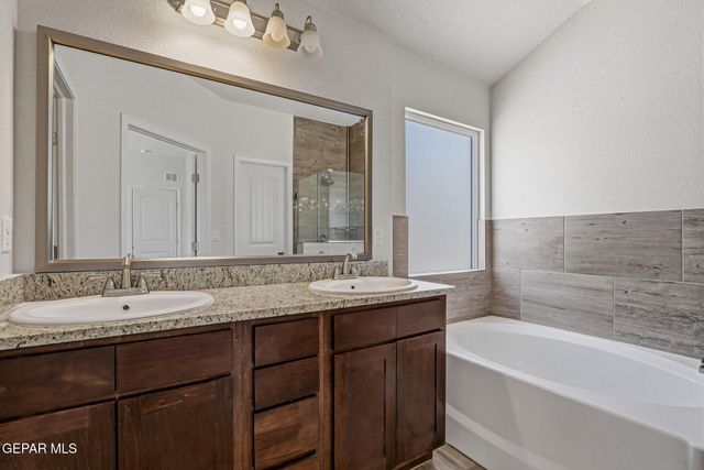 1093 SUMMER RAIN, El Paso, TX 79928