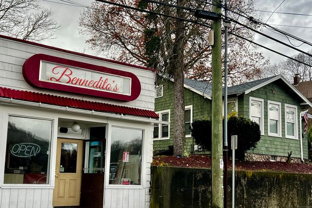 231 Poquonnock Road, Groton, CT 06340