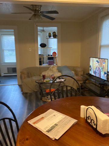 231 Poquonnock Road, Groton, CT 06340