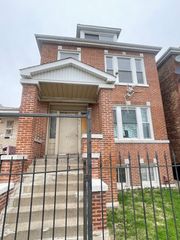 2512 W 45th Place, Chicago, IL 60632