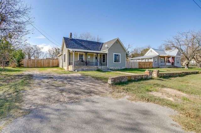 610 N Mesquite Street, Hico, TX 76457