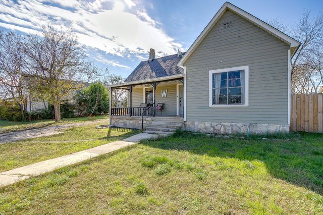 610 N Mesquite Street, Hico, TX 76457