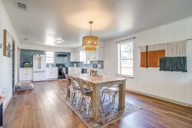 610 N Mesquite Street, Hico, TX 76457