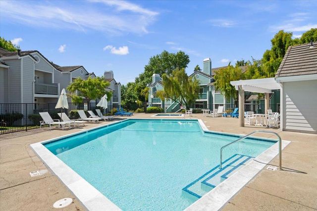 511 Dursey Drive, Pinole, CA 94564