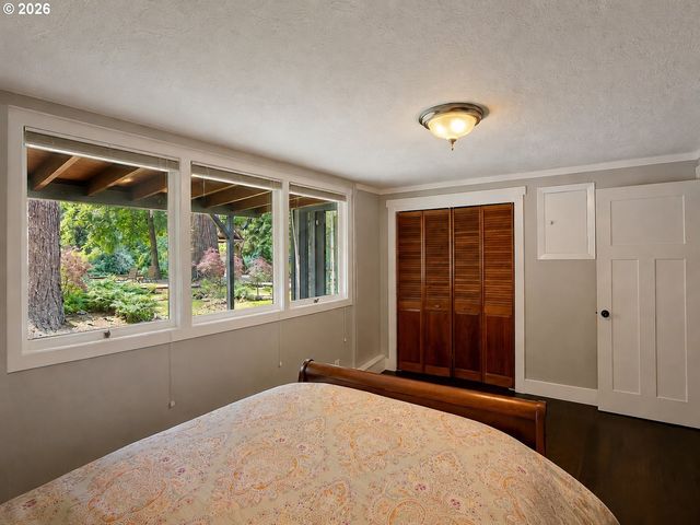 21760 Sw RIBERA Ln, West Linn, OR 97068