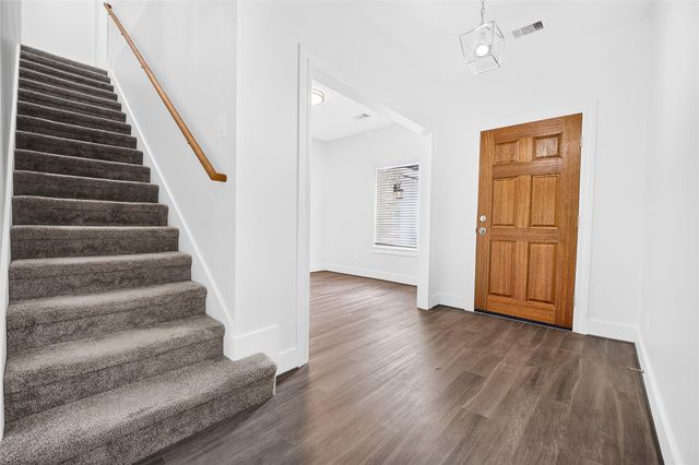229 Blue Hill Drive, Montgomery, TX 77356