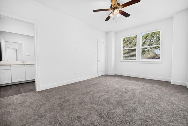 229 Blue Hill Drive, Montgomery, TX 77356