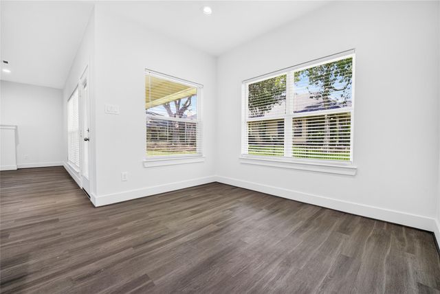 229 Blue Hill Drive, Montgomery, TX 77356