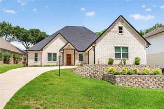 229 Blue Hill Drive, Montgomery, TX 77356