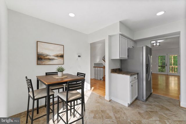5926 POWELLS LANDING RD, Burke, VA 22015