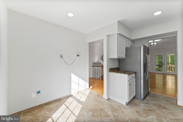 5926 POWELLS LANDING RD, Burke, VA 22015