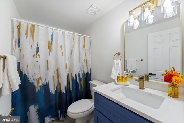 5926 POWELLS LANDING RD, Burke, VA 22015