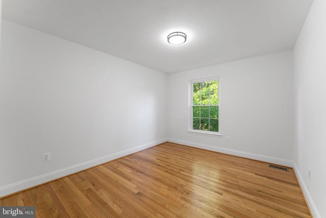 5926 POWELLS LANDING RD, Burke, VA 22015