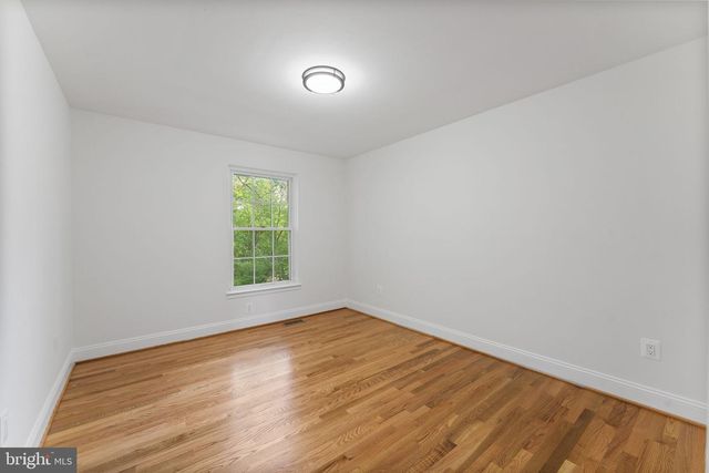 5926 POWELLS LANDING RD, Burke, VA 22015