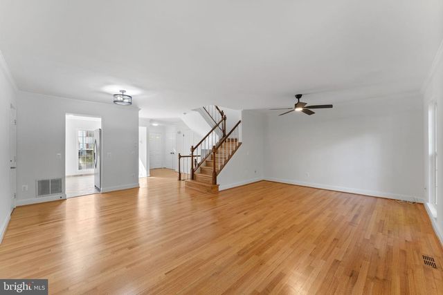 5926 POWELLS LANDING RD, Burke, VA 22015