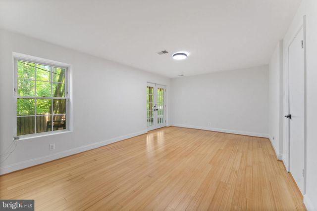 5926 POWELLS LANDING RD, Burke, VA 22015