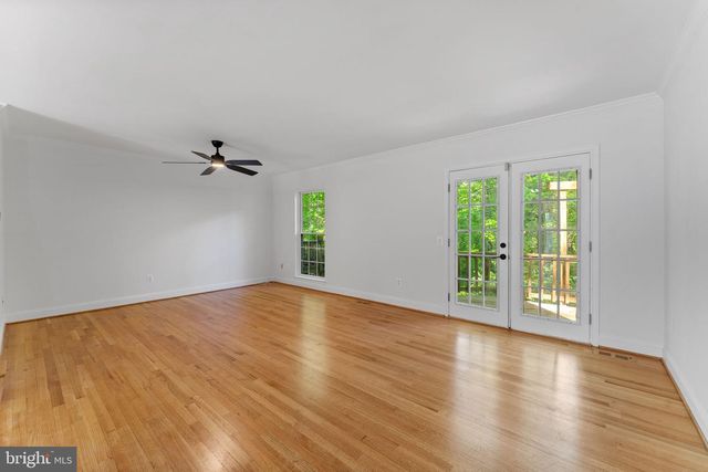 5926 POWELLS LANDING RD, Burke, VA 22015