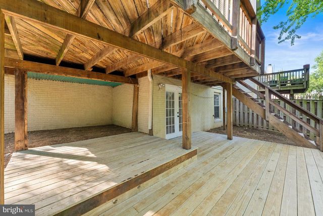 5926 POWELLS LANDING RD, Burke, VA 22015