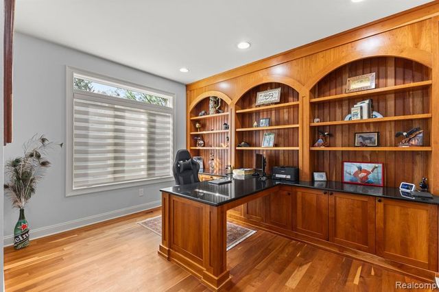 21480 Lujon Court, Northville, MI 48167