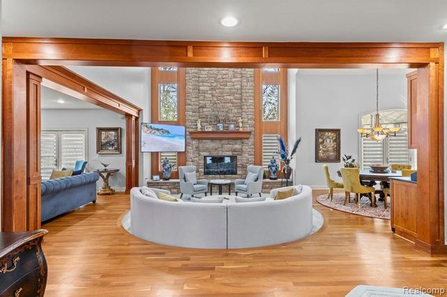 21480 Lujon Court, Northville, MI 48167