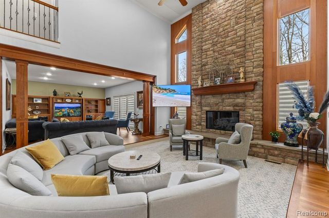 21480 Lujon Court, Northville, MI 48167