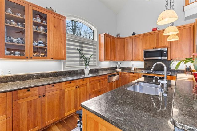 21480 Lujon Court, Northville, MI 48167