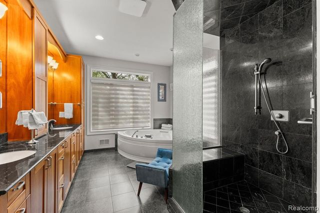 21480 Lujon Court, Northville, MI 48167