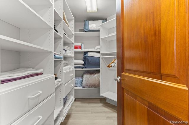 21480 Lujon Court, Northville, MI 48167