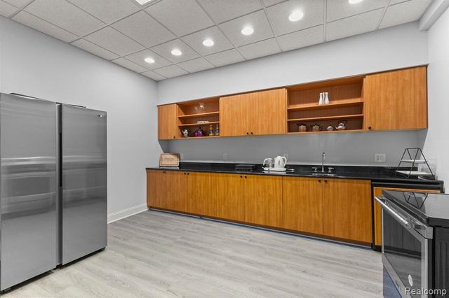 21480 Lujon Court, Northville, MI 48167