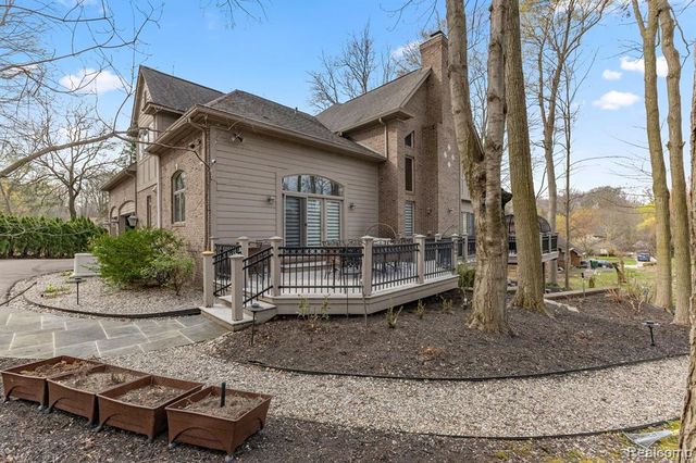 21480 Lujon Court, Northville, MI 48167