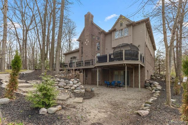 21480 Lujon Court, Northville, MI 48167