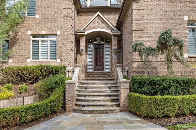 21480 Lujon Court, Northville, MI 48167