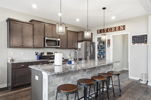 2716 Renaissance Boulevard, Middletown, OH 45005
