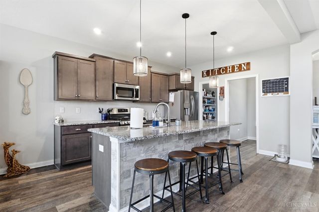 2716 Renaissance Boulevard, Middletown, OH 45005