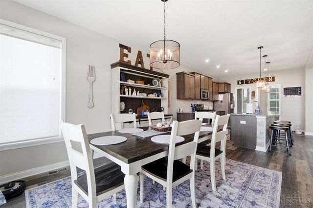 2716 Renaissance Boulevard, Middletown, OH 45005