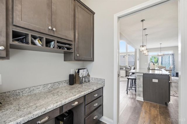 2716 Renaissance Boulevard, Middletown, OH 45005