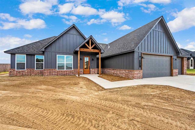 5701 Tadpole Dr, Elgin, OK 73538